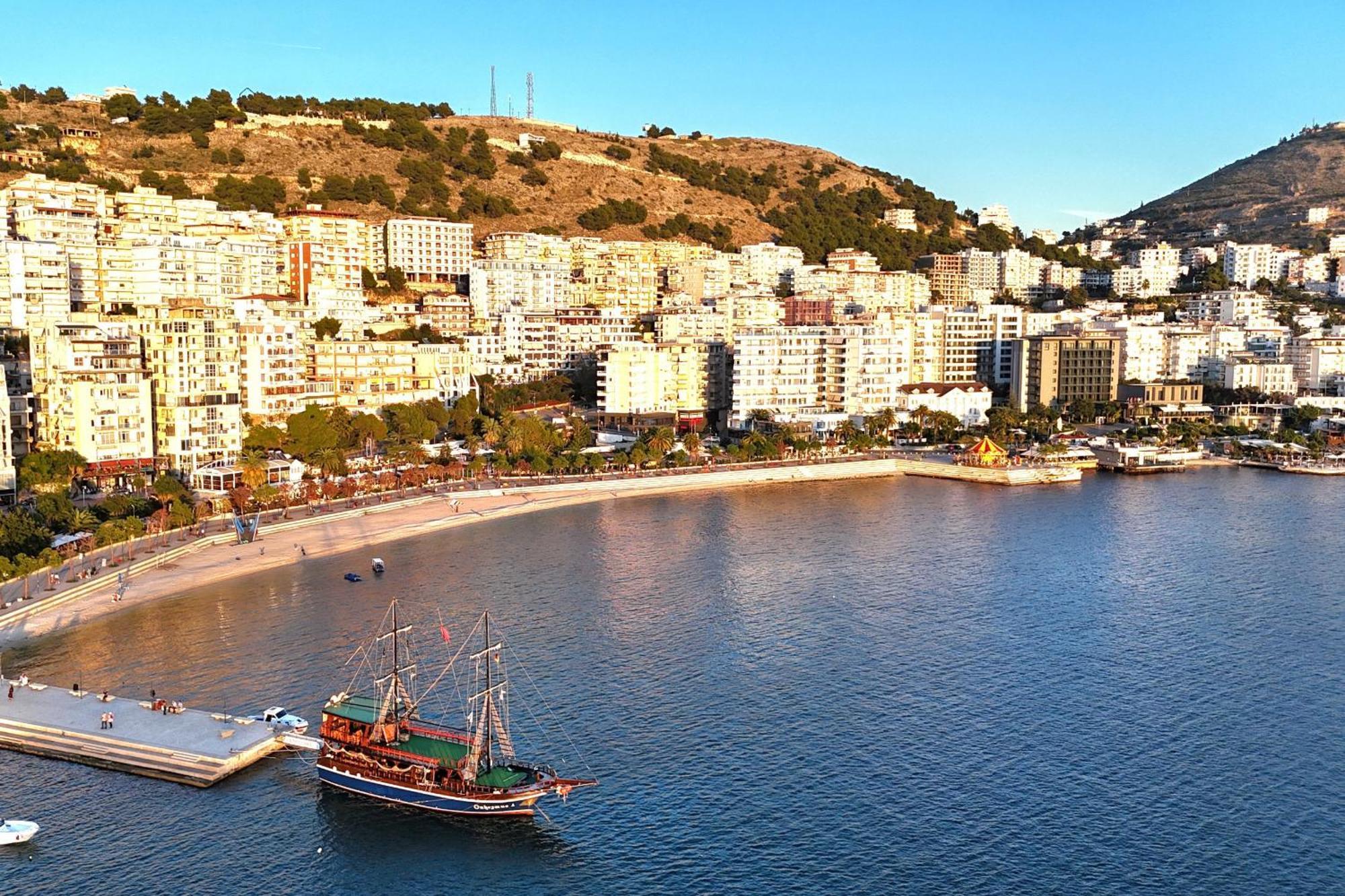 Wonderful View Apartments Sarandë Exterior foto